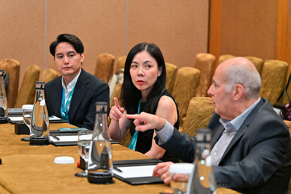 Img-195