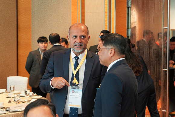 Img-180