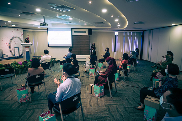 Img-0056