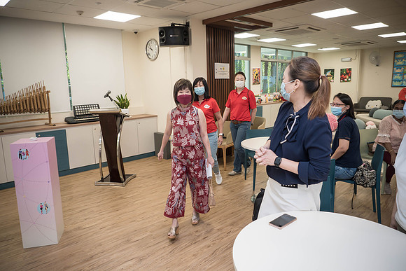 Img-0044