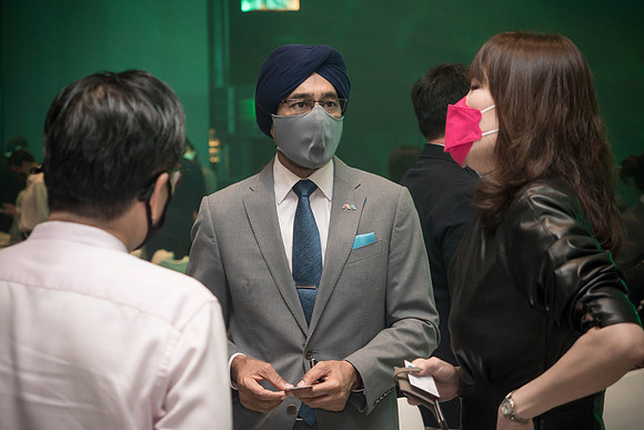 Img-0051