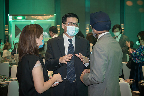 Img-0056