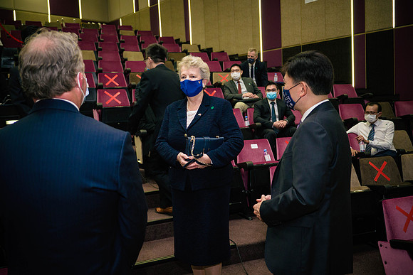 Img-0074