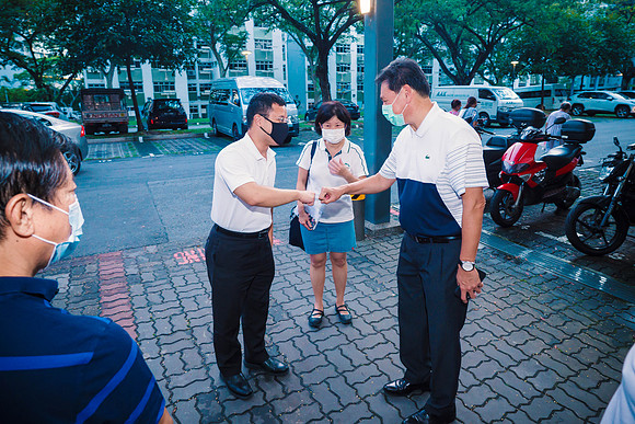 Img-0074