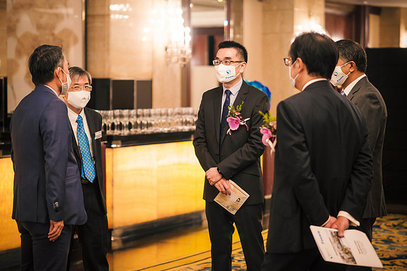 Img-0044