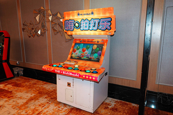 PB180021