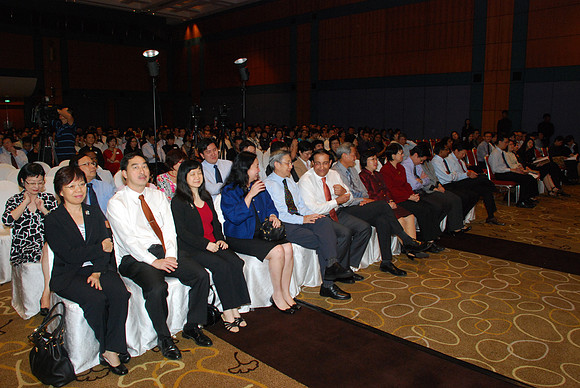 MOE 080411_0056