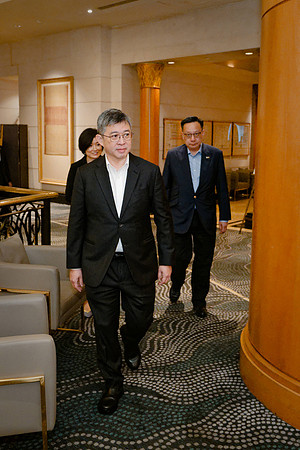 P2020113